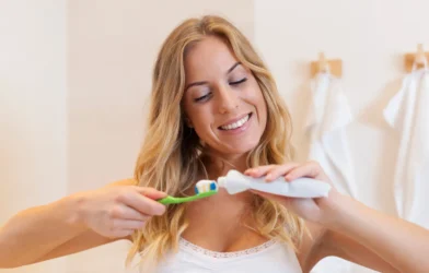 The Complete Guide to the Best Natural Whitening Toothpaste for a Brighter, Healthier Smile