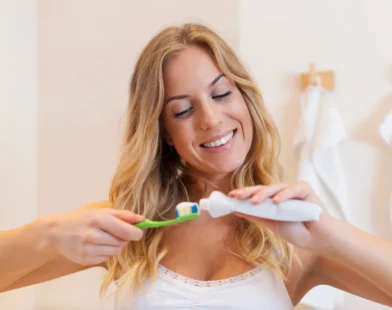 The Complete Guide to the Best Natural Whitening Toothpaste for a Brighter, Healthier Smile